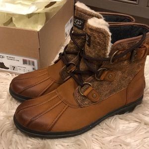 UGG CECILE BOOT- Duckboot style!